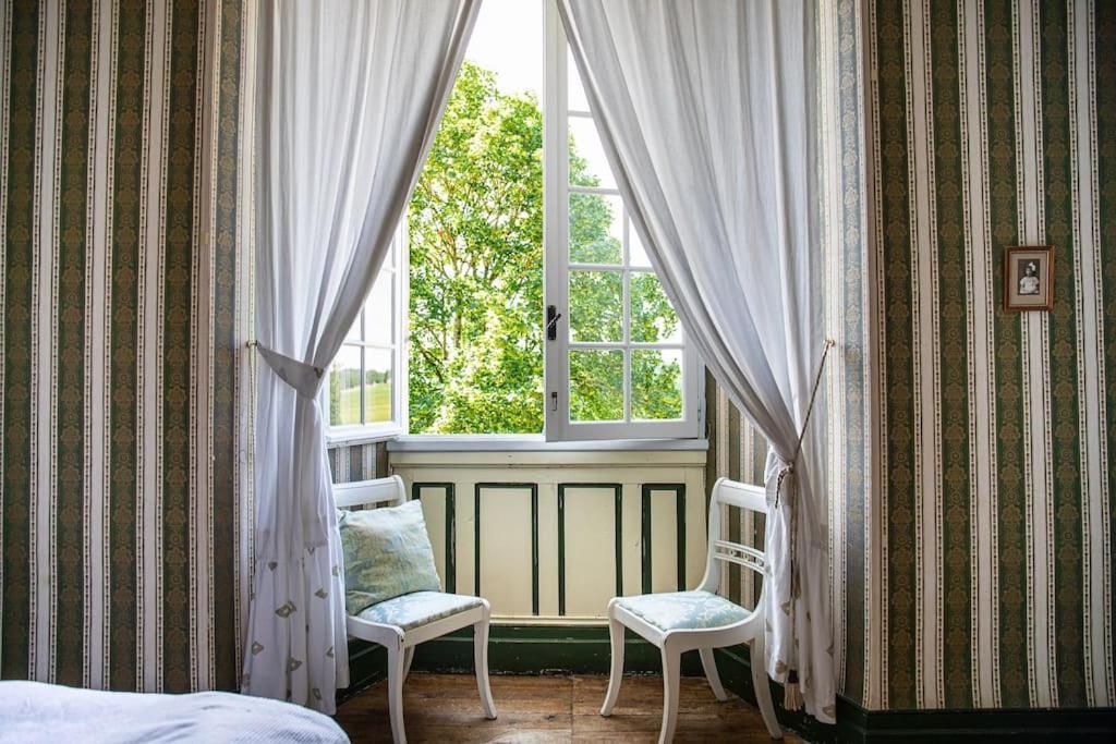 Chateau Barayre - Beautiful 12Th Century Castle With Pool And Large Garden Laussou Bagian luar foto