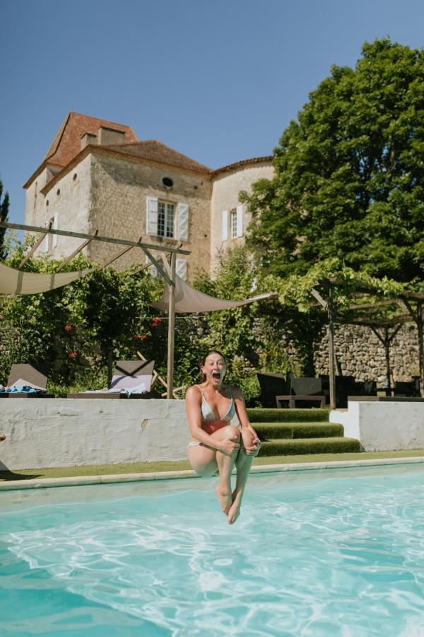 Chateau Barayre - Beautiful 12Th Century Castle With Pool And Large Garden Laussou Bagian luar foto